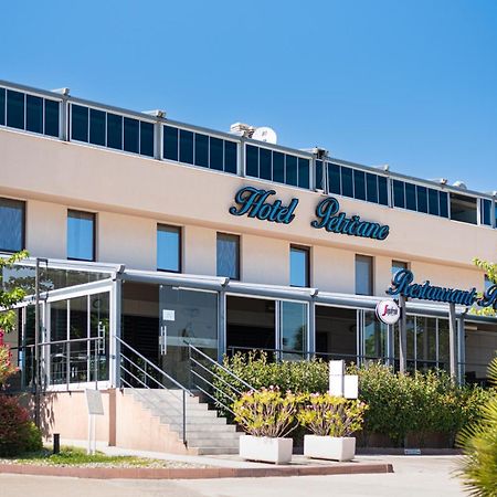 Hotel Petrcane Exterior photo