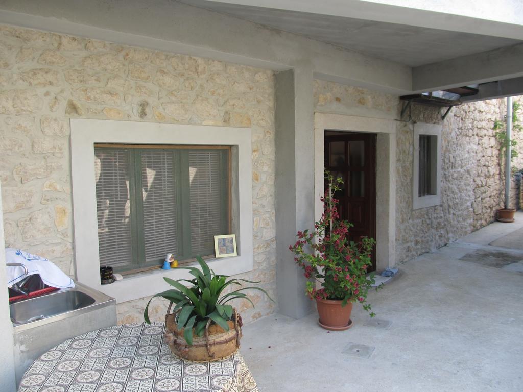 Hotel Petrcane Exterior photo